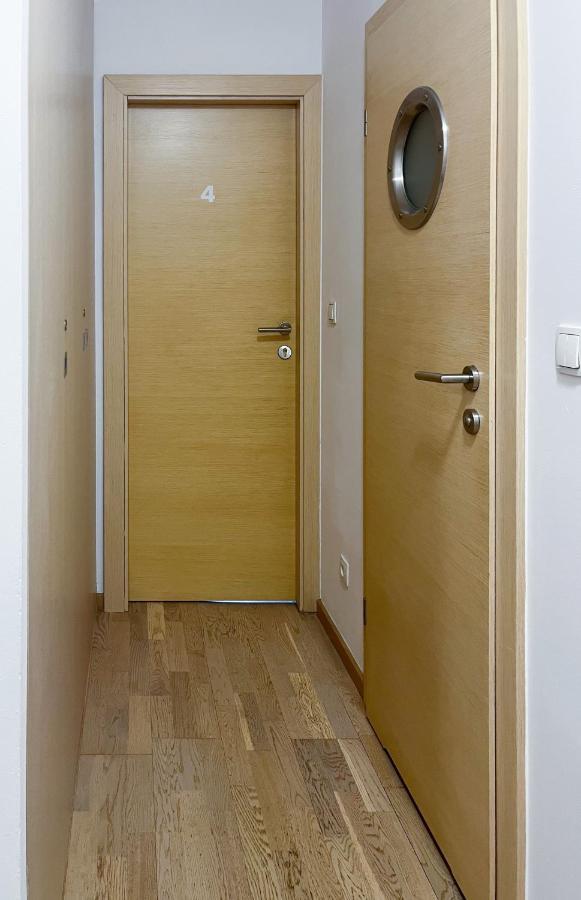 Shape&Color Premium Hostel Warsawa Bagian luar foto