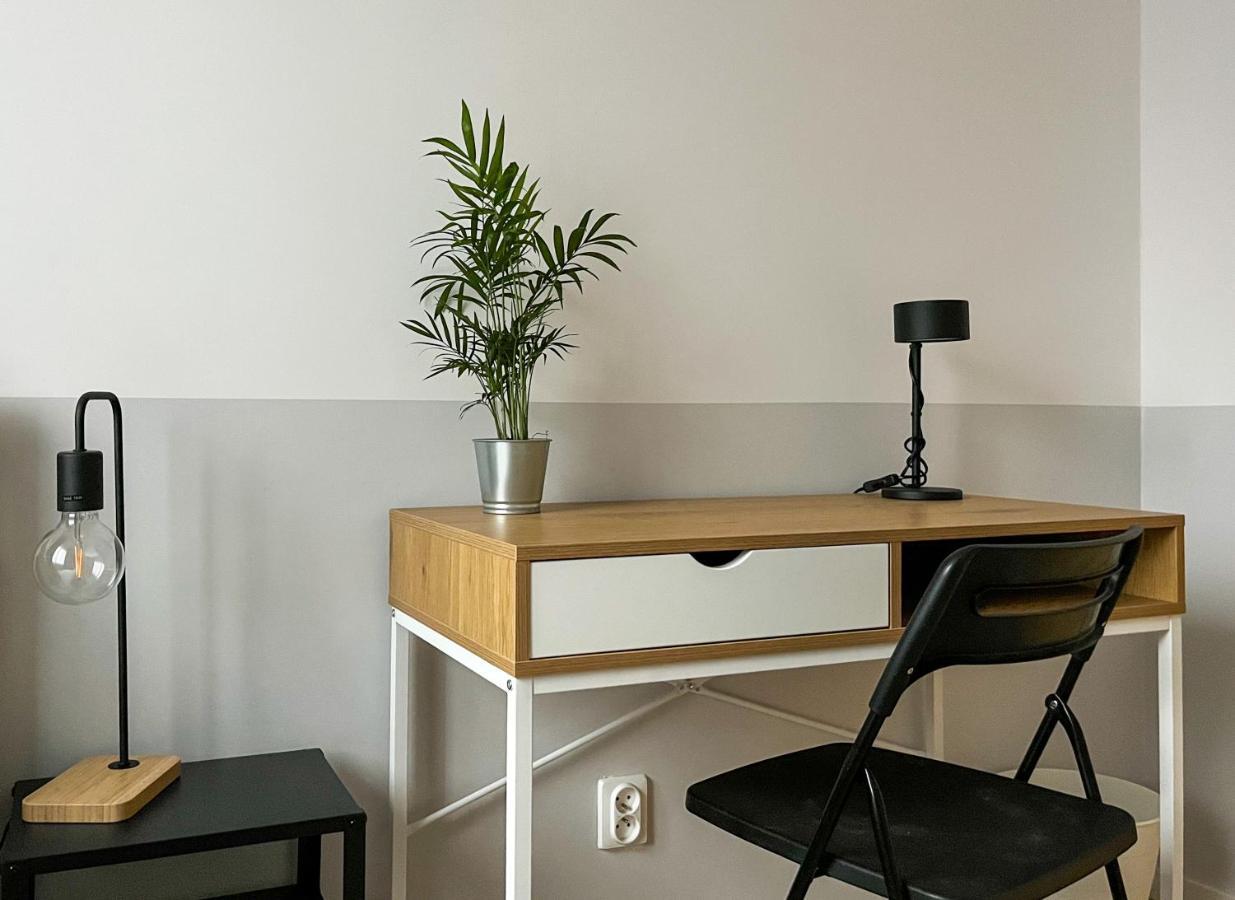 Shape&Color Premium Hostel Warsawa Bagian luar foto