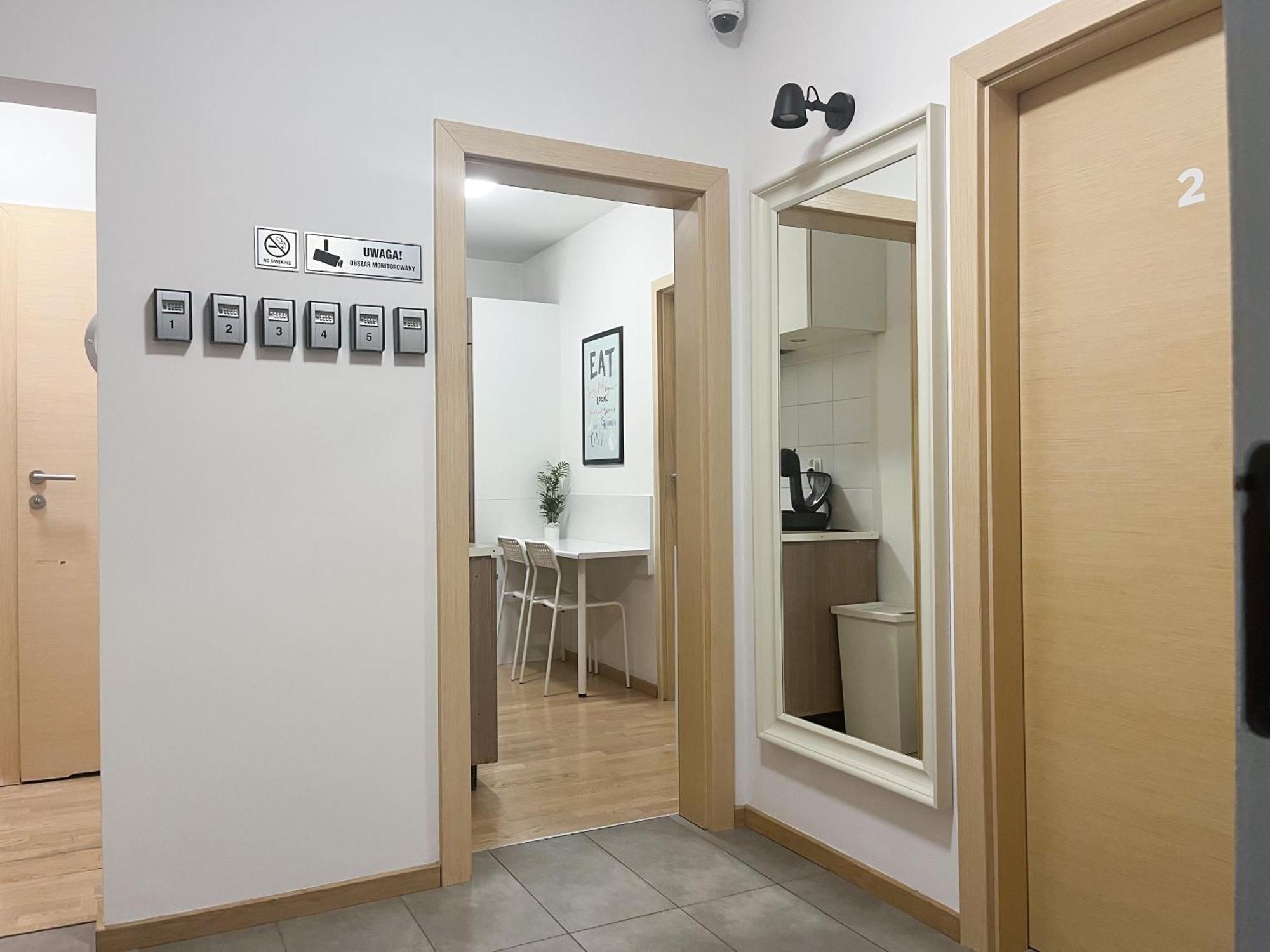 Shape&Color Premium Hostel Warsawa Bagian luar foto